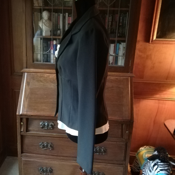 Black Blazer by A. Byer - Size Medium - Picture 4 of 10